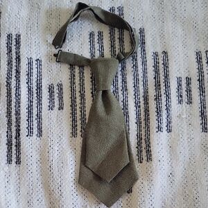 Women's Olive Green Linen Necktie